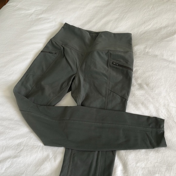 Eddie Bauer Trail Tight Leggings, Size XS, Green - Picture 2 of 9
